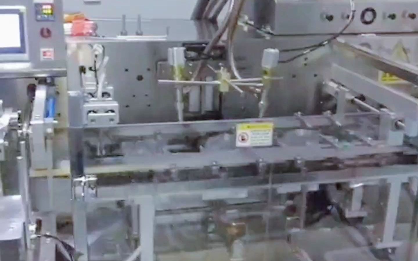 水平給袋式液體包裝機(jī),全自動(dòng)醬料包裝機(jī)設(shè)備